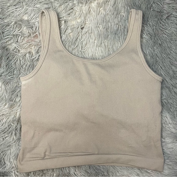 Workout tank top - Picture 2 of 3